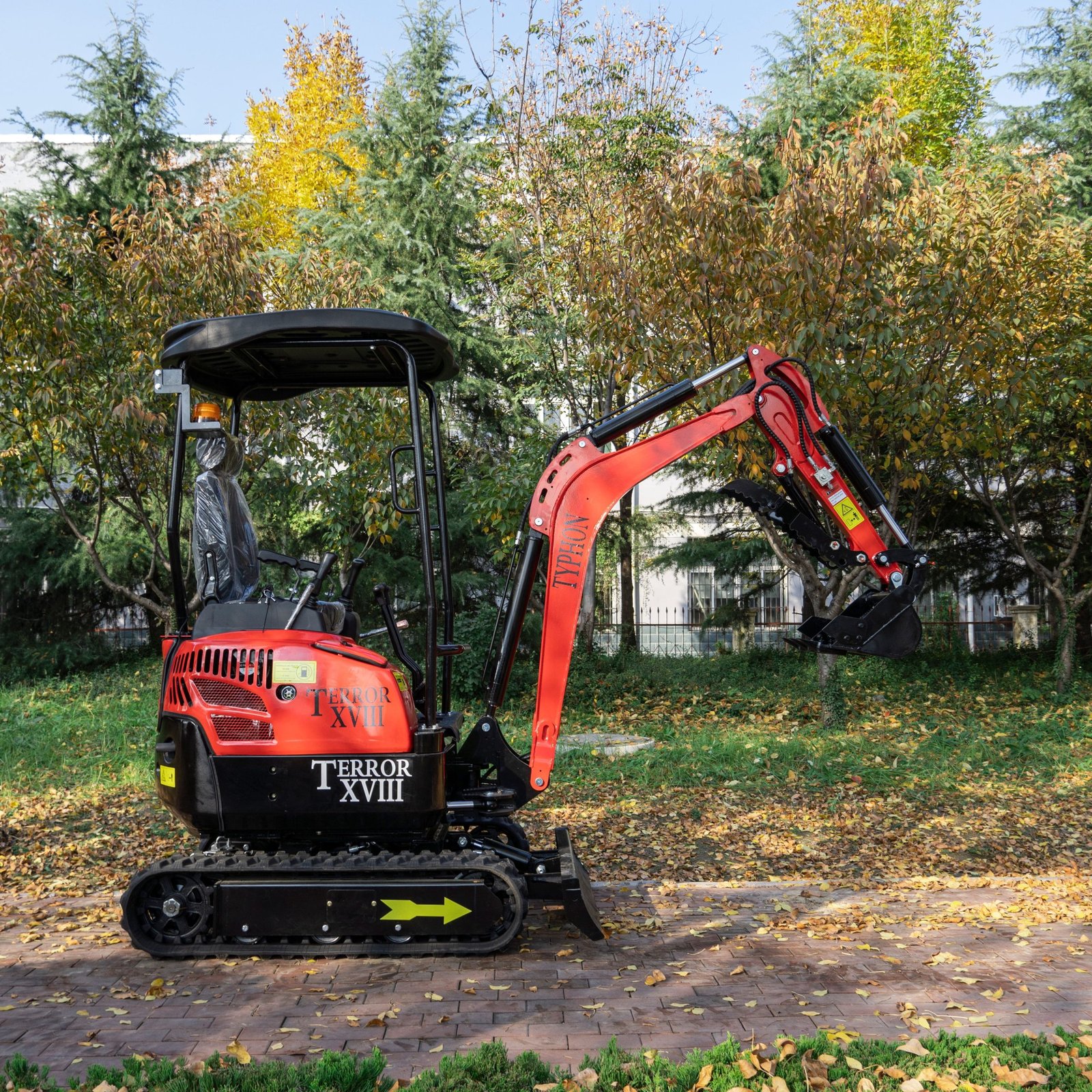 Top Compact & Mini Excavator Diggers- TYPHON Machinery New 4,000 lb TYPHON Lux Mini Excavator Rubber Track with Kubota Diesel Engine USA - Image 12