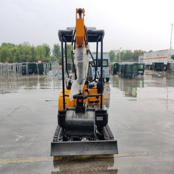 TYPHON TERROR XVIII Mini Excavator – 4000lbs EPA Certified USA KUBOTA D902 engine - Image 5
