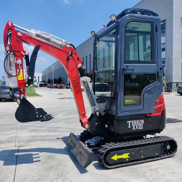 TYPHON TERROR XVIII Prestige 2 Ton Mini Excavator, KUBOTA D902 Diesel Engine USA - Image 3