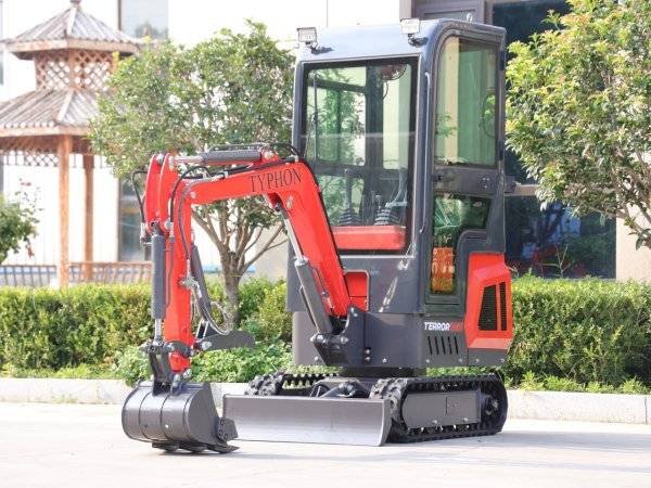 TYPHON TERROR ONE Mini Excavator – 1.1 Ton Trench Digger with Cabin, Hydraulic Thumb Clip, Hydraulic Oil Cooler, 13.5hp B&S Engine USA - Image 6