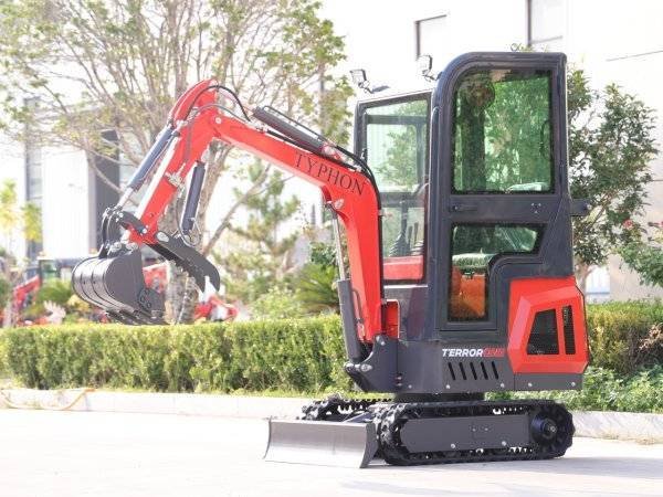 TYPHON TERROR ONE Mini Excavator – 1.1 Ton Trench Digger with Cabin, Hydraulic Thumb Clip, Hydraulic Oil Cooler, 13.5hp B&S Engine USA - Image 4