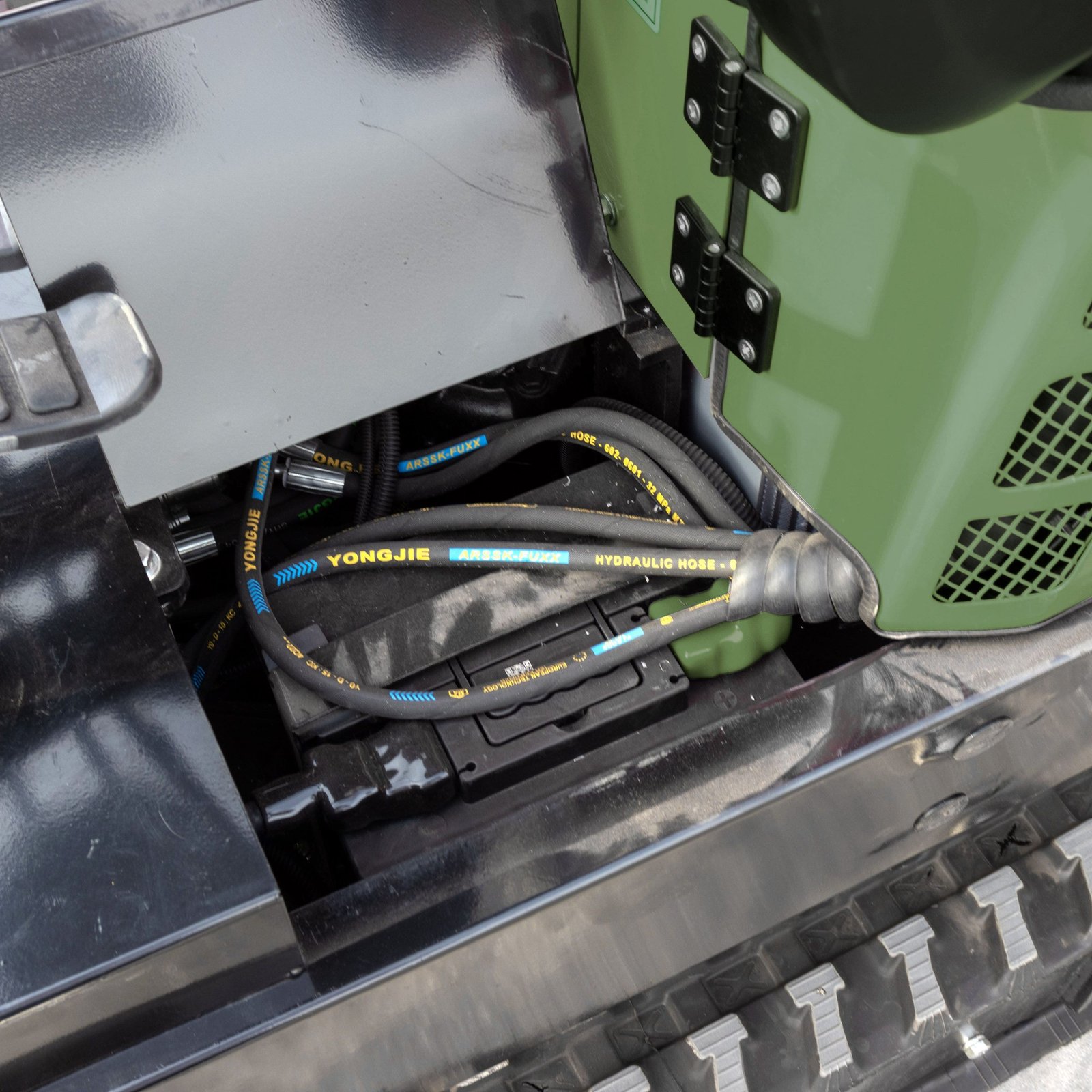 Top Compact & Mini Excavator Diggers- TYPHON Machinery 2025 4000 lb Typhon Terror XVIII Mini Excavator Rubber Track with Kubota Diesel Engine USA - Image 23