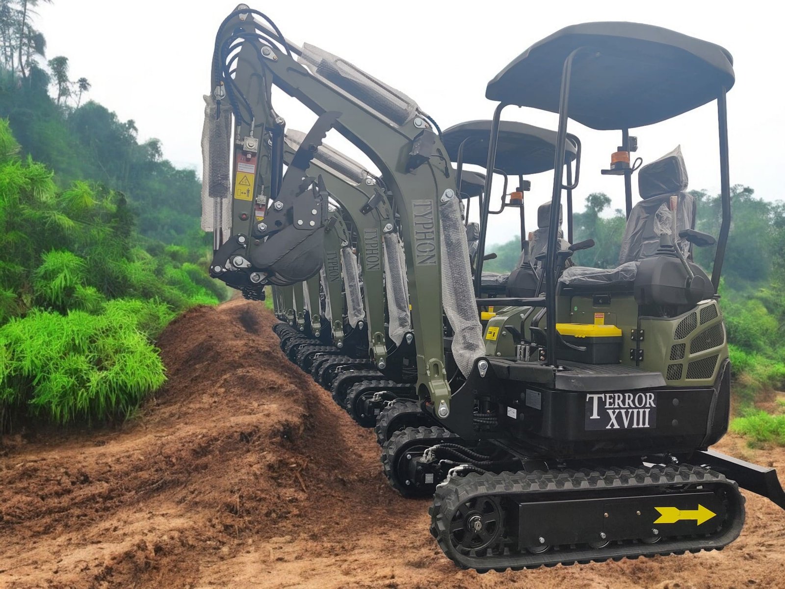 Top Compact & Mini Excavator Diggers- TYPHON Machinery 2025 4000 lb Typhon Terror XVIII Mini Excavator Rubber Track with Kubota Diesel Engine USA - Image 26