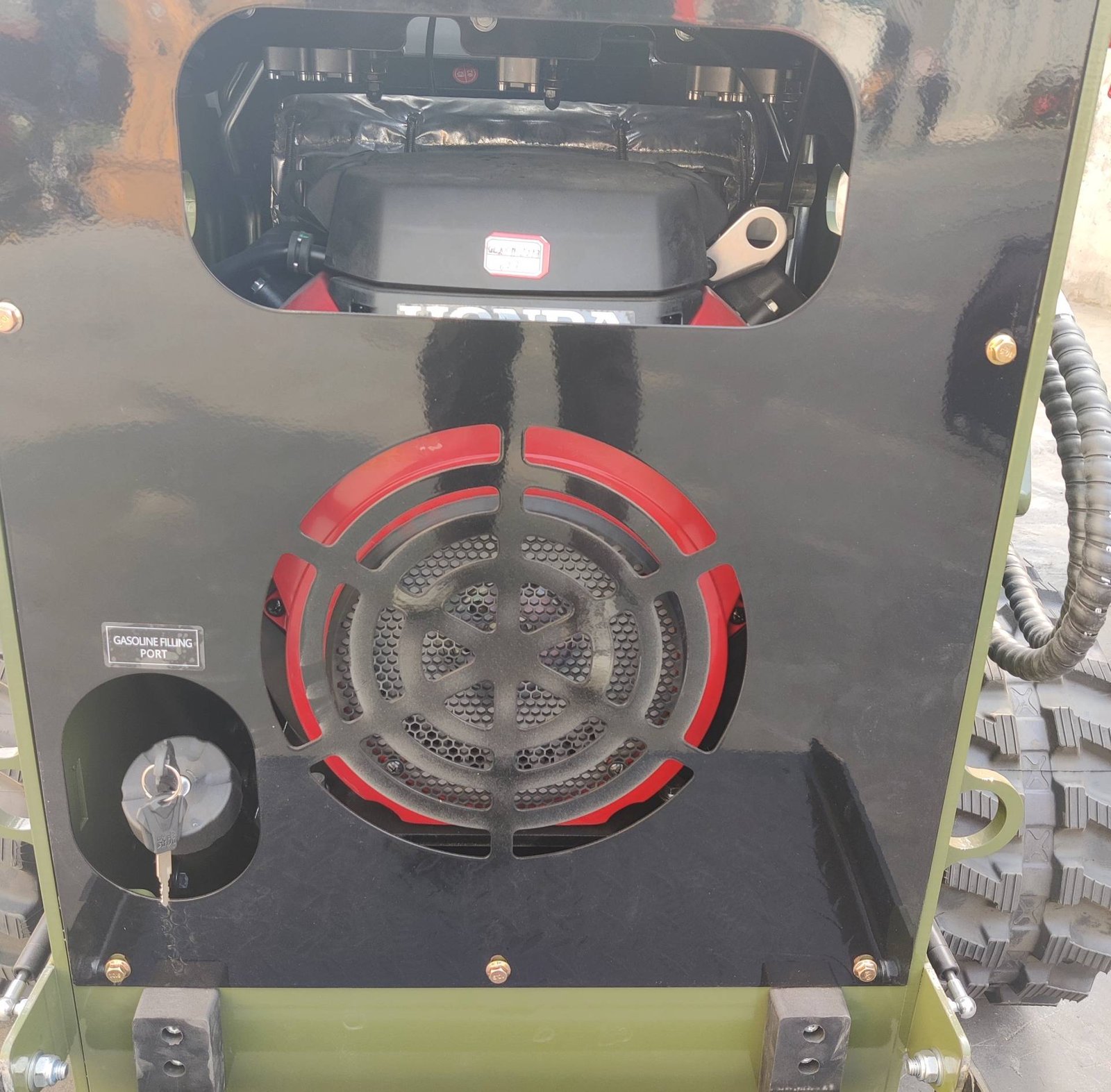 Skid-Steer Loader Tracked 22.1 HP Honda EPA Gasoline Engine