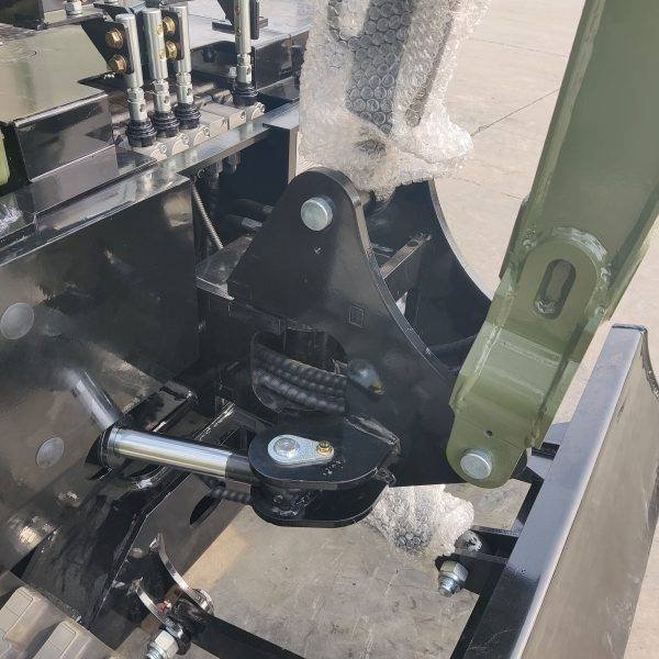 2025 4,000 lb Green TYPHON TERROR XX Mini Excavator Rubber Track with Kubota D902 Diesel Engine USA - Image 4