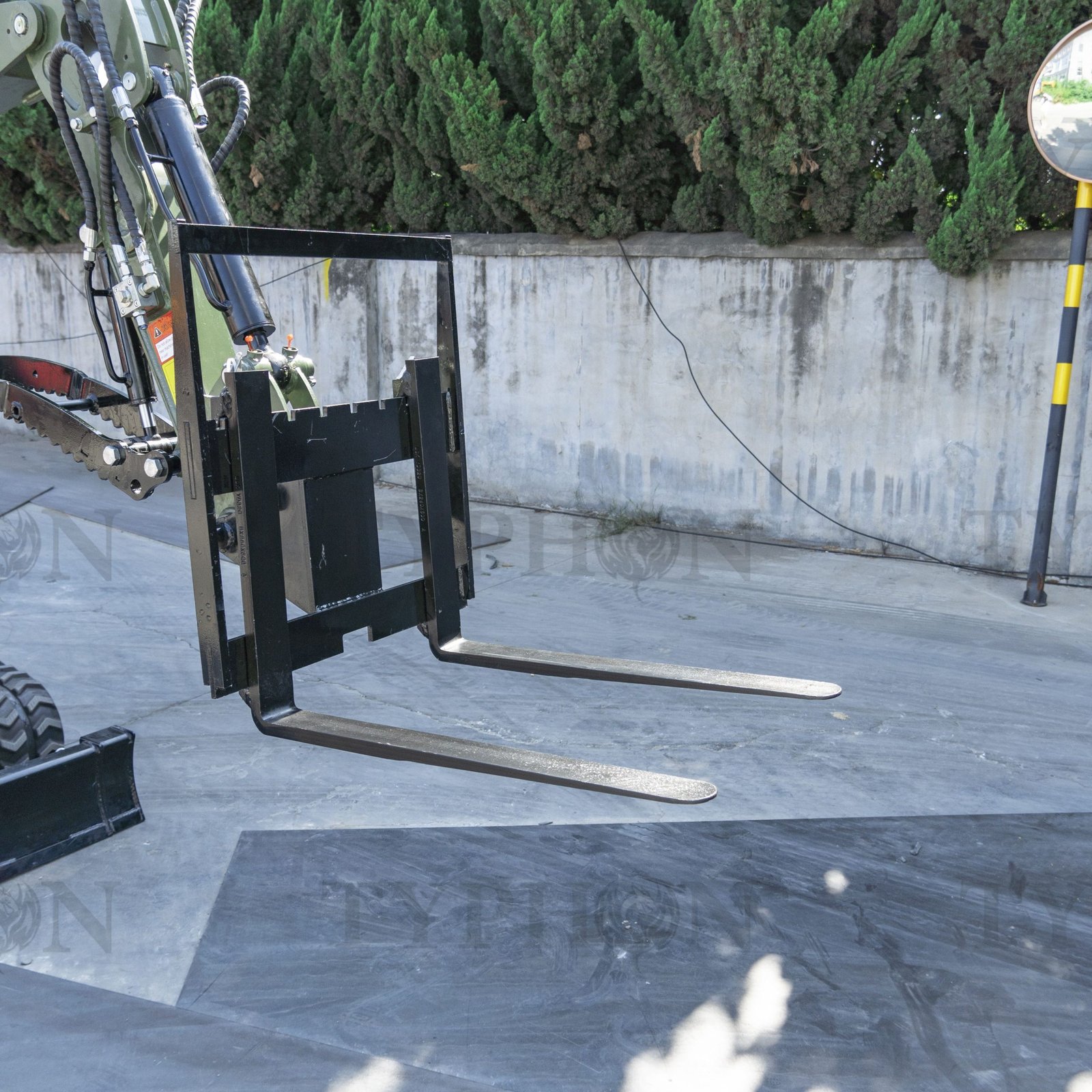 Top Compact & Mini Excavator Diggers- TYPHON Machinery Pallet Fork Attachment for 2.5-3 ton Mini Excavator Adjustable Stabilizer Bar USA - Image 4