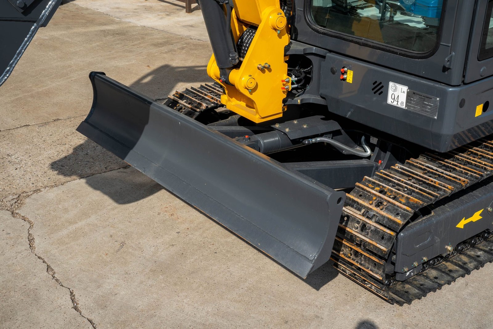 Top Compact & Mini Excavator Diggers- TYPHON Machinery TYPHON NAGA 4.0 Mini Excavator w 4 Ton 24.4hp Yanmar Diesel Engine Metal Track ISO SAE control switch, AC Heater Cabin, 2 Travel Speed - Image 18
