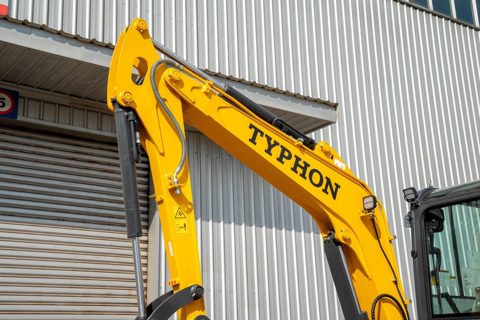 Top Compact & Mini Excavator Diggers- TYPHON Machinery TYPHON NAGA 4.0 Mini Excavator w 4 Ton 24.4hp Yanmar Diesel Engine Metal Track ISO SAE control switch, AC Heater Cabin, 2 Travel Speed - Image 20